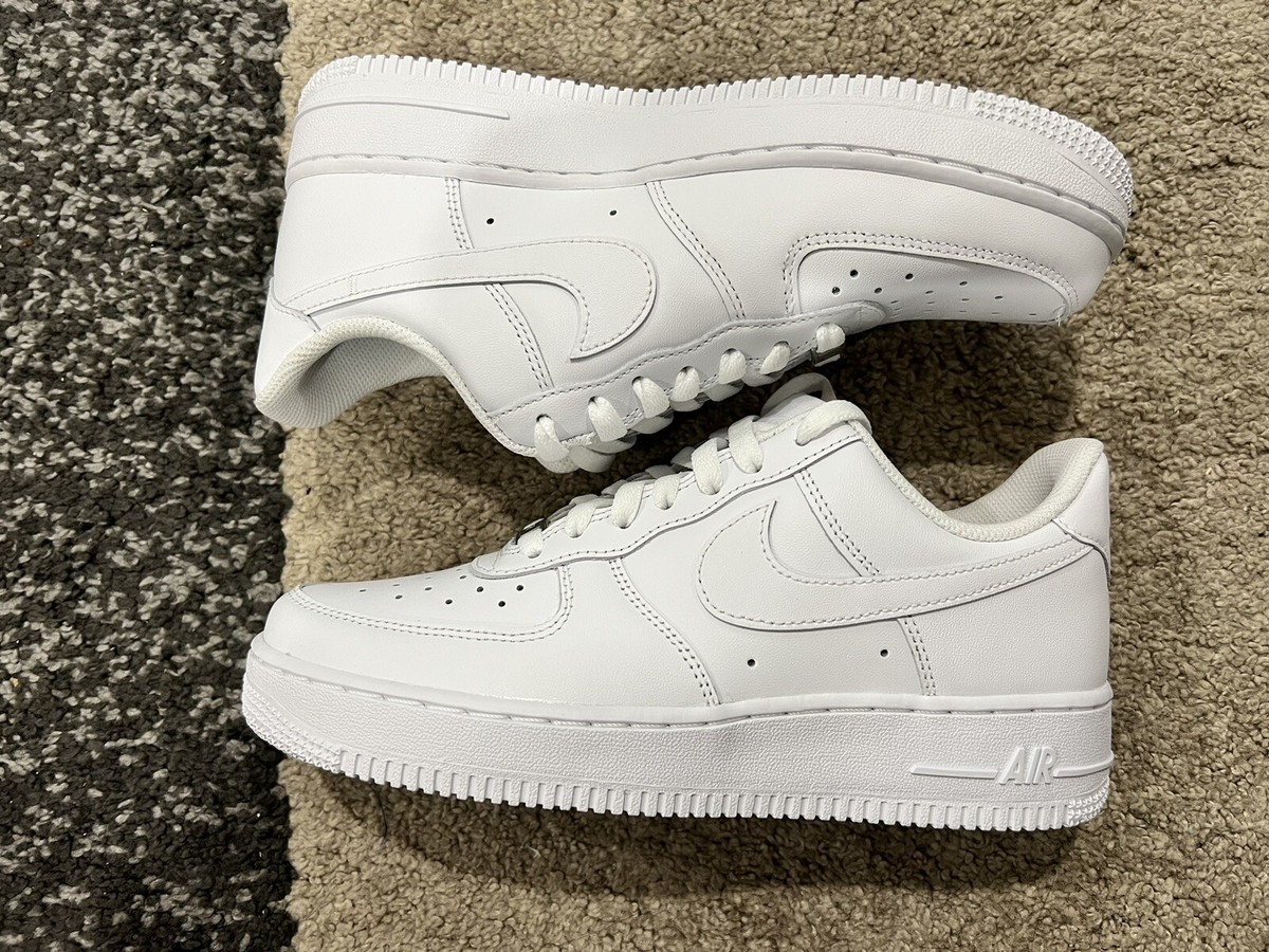 Brand New Nike Air Force 1 Triple White Woman's Sneakers Brand New Nike Air Force 1 Triple White Woman's Sneakers
