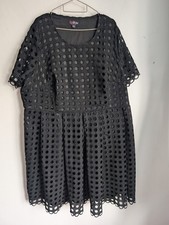 Love Drobe Cut Out Circle Short Sleeve Dress Size 26 (T6)