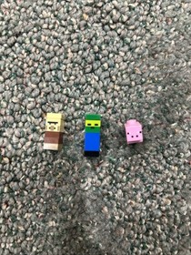 LEGO (21105)Minecraft, Micro World, Village, Used, 100% Complete w/ Instructions