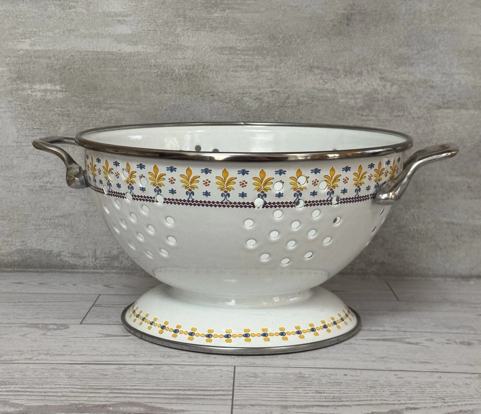Martha Stewart La Dolce Vita 1.5 Qt. White Colander