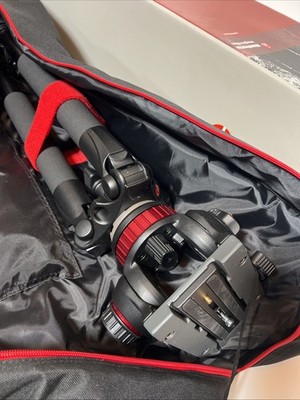 Manfrotto MVT502AQ Dreibeinstativ Mit Fluid Kopf MV502AH