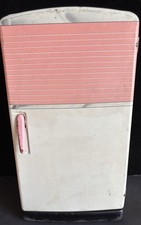 1950s Tin Refrigerator , MARX , The rare Pink On Top. No Maker Marks.