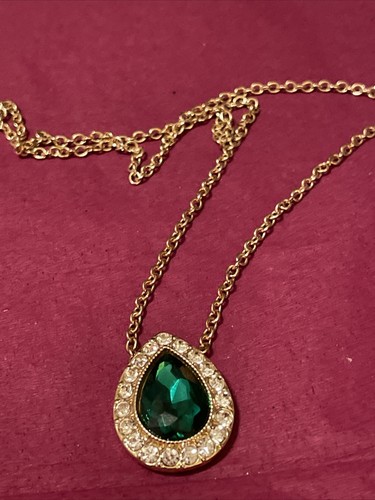 BEAUTIFUL FAUX EMERALD NECKLACE | eBay
