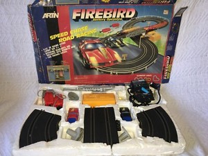 ARTIN FIREBIRD BATTERY OPERATED SPEED CHASE ROAD RACING TRACK 2 SLOT CAR Vintage