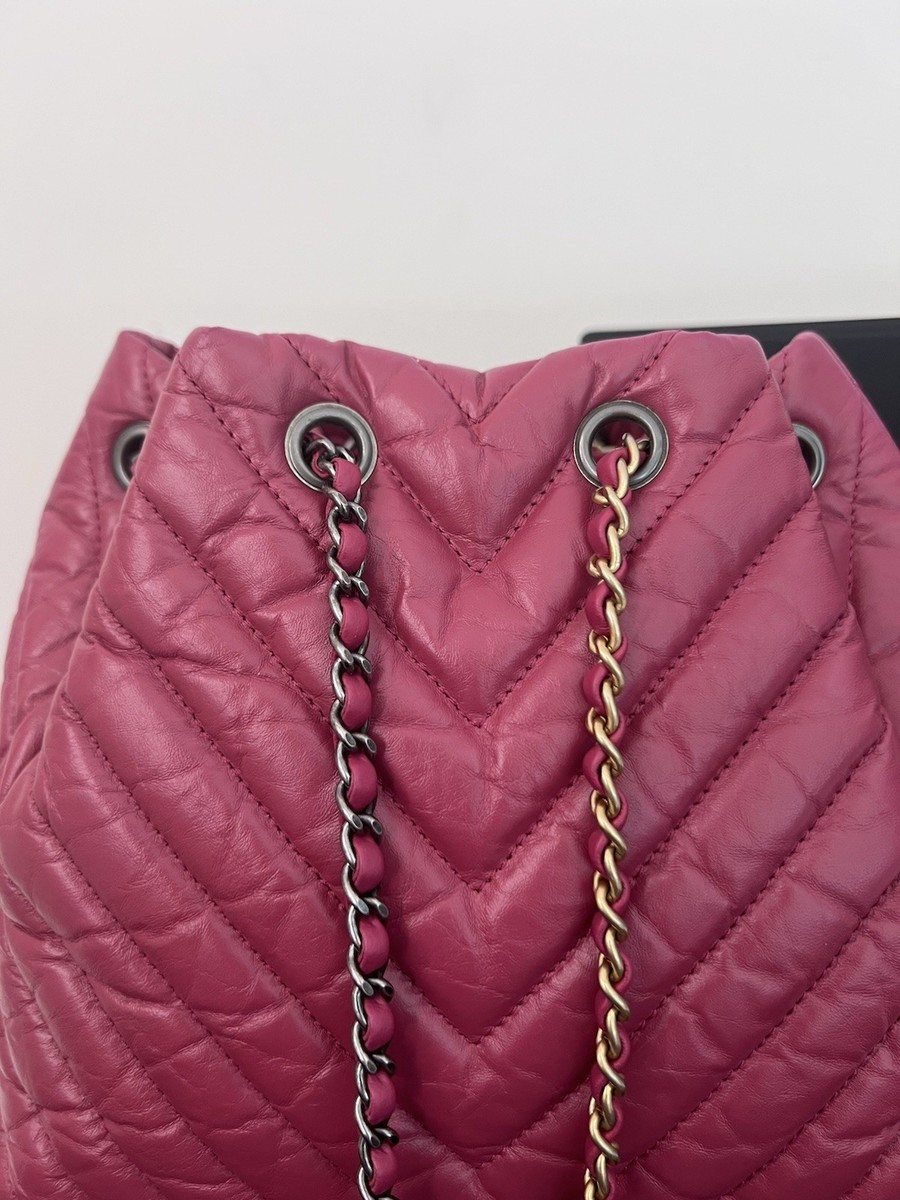 CHANEL Gabrielle Chevron Pink Quilted Leather Backpack with  display picture 2