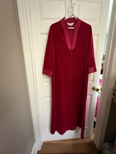 Vtg VANITY FAIR BURGANDY Long VELOUR Front Zip Long Sleeve Medium ROBE - EUC