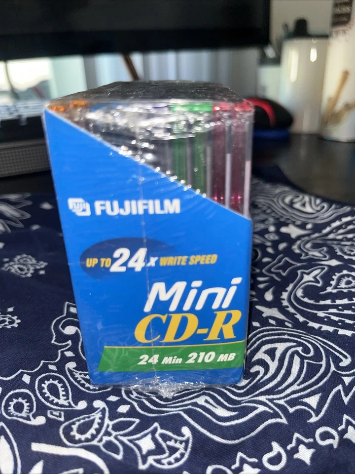 Fujifilm Mini CD-R 10-Pack in Jewel Cases (Five Colors) 24 Min. 210MB Each - Image 2 of 4