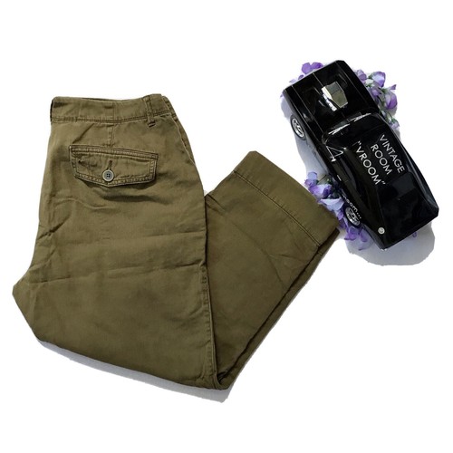 Old Navy Olive Green Capri Pants Women 
