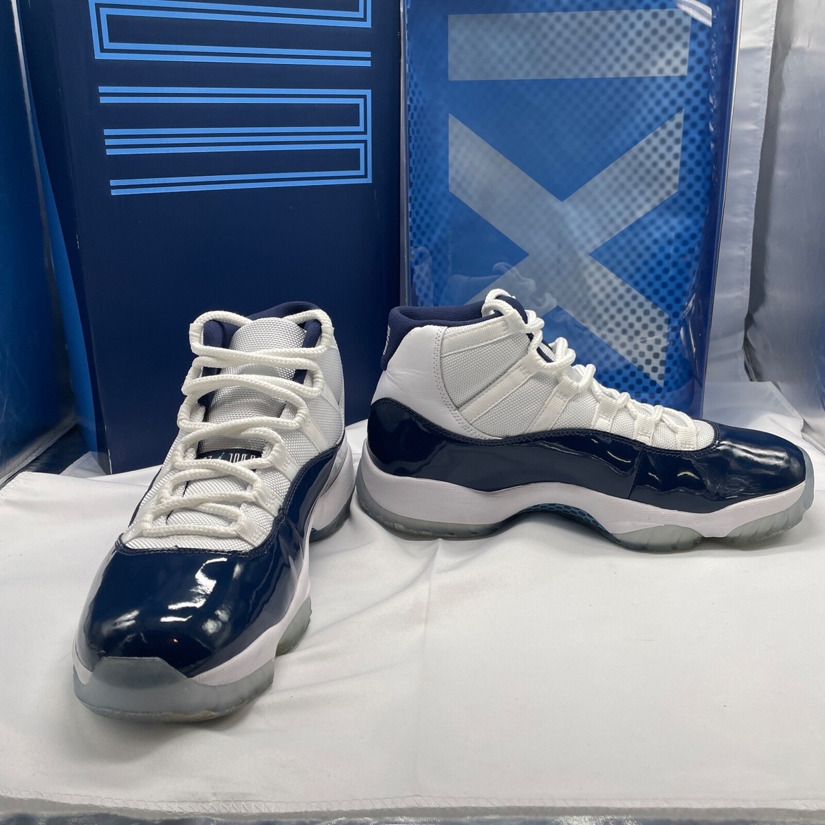 Air Jordan 11 Retro White / University Blue US 8.5 378037 123 Win