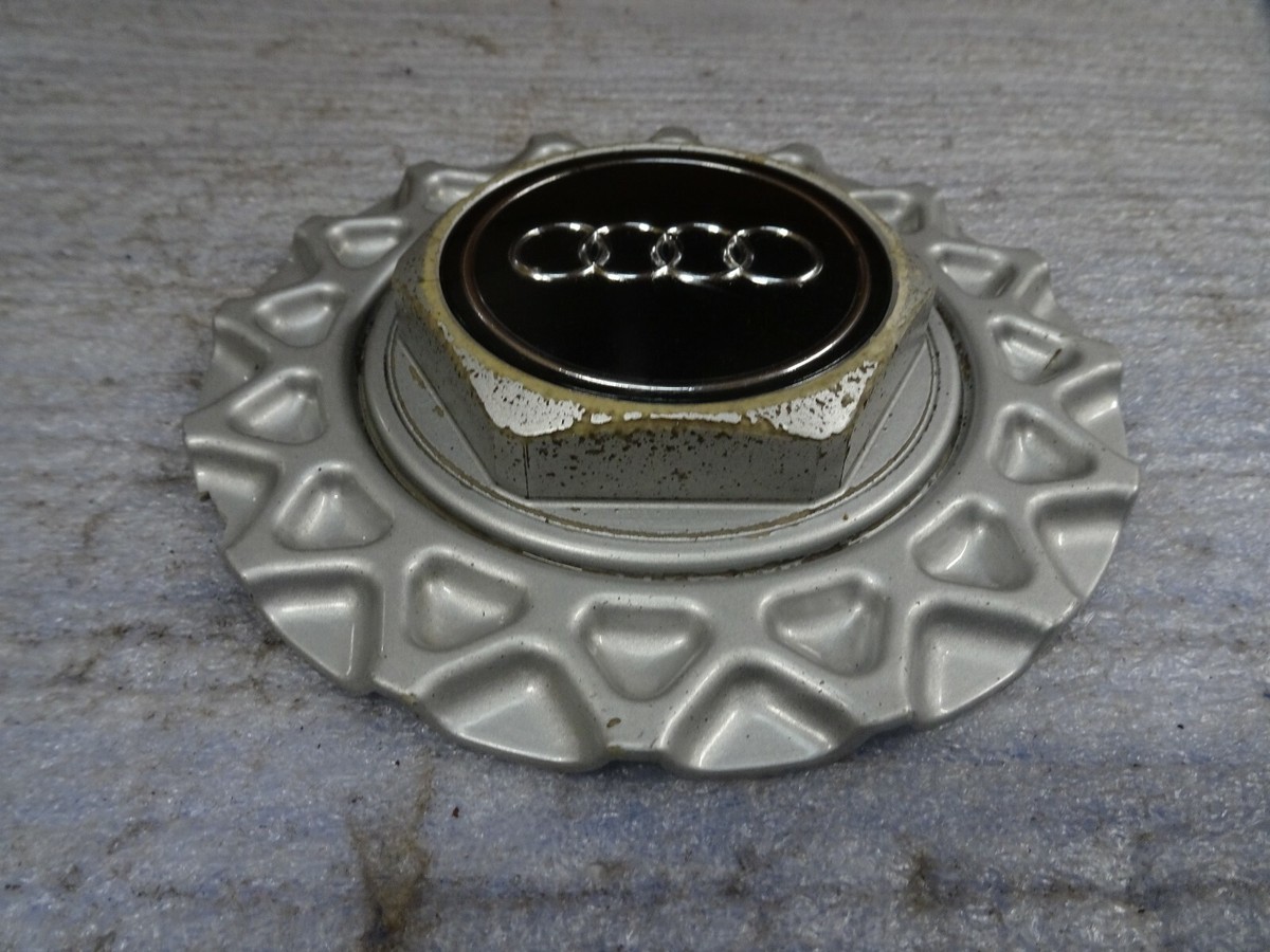 ギャべ Original OEM Audi BBS 443601165B 0923226 Alloy Wheel Center