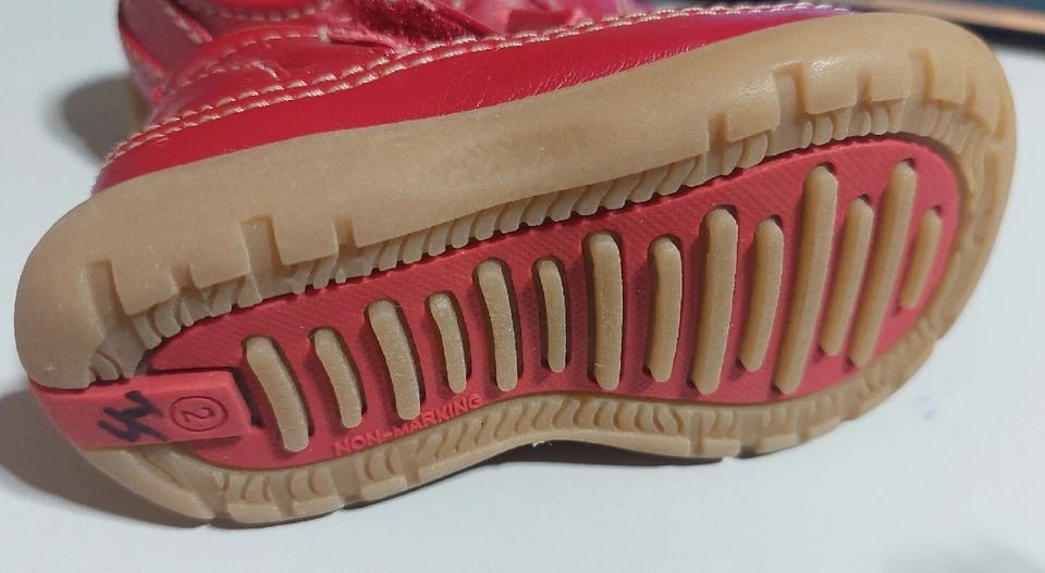 Zapatos de vestir de cuero imitación para niñas talla 2 de Kid Connection para niños pequeños Foto 4 de 4