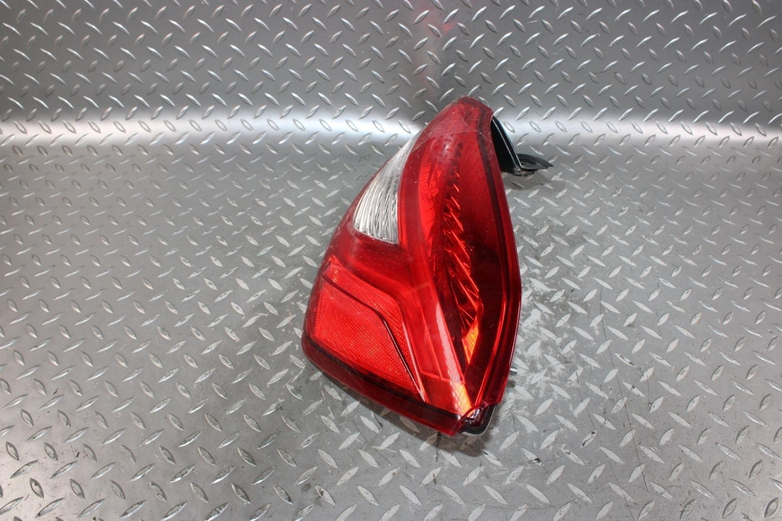 Maserati Ghibli 2014-2020 Right Light lens