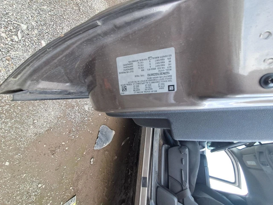 Chevrolet Silverado 2013 módulo de control de carrocería BCM bajo columna de dirección usado Foto 3 de 4