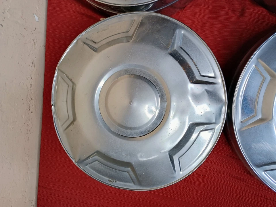 Set of 4 OEM 1987-96 Ford 3/4 Ton 4x2 Pickup Truck E350 Van 12" Dog Dish Hubcaps - Image 4 of 4