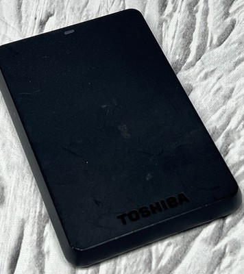 Toshiba External Hard Drive v63700-A HDTB105XK3AA 500 GB NO cable TESTED