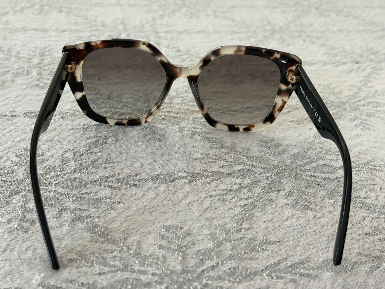 Prada Black Tortoise Rectangle Sunglasses SPR 24X… - image 4
