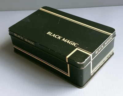 Vintage leere Rowntree Black Magic Schokoladendose Art Deco Design 30er Jahre
