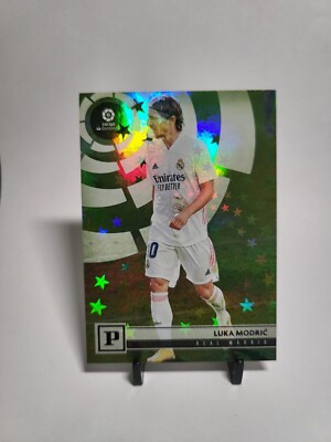ルカ モドリッチ Panini Chronicles 49枚限定 Prizm 2020 Panini Chronicles Luka Modric Auto