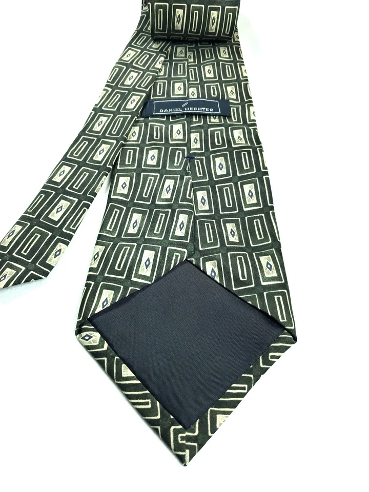 Галстук мужской Daniel Hechter Paris шелковый 4,125 x 59 дюймов изумрудно-зеленый бежевый гео прямоугольный - Изображение 4 из 4