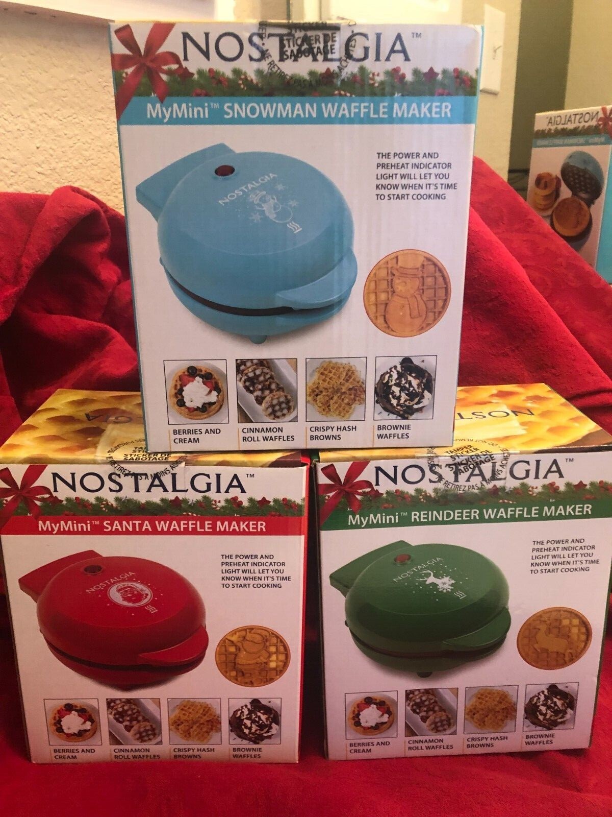 Dash Mini Waffle Maker Set for Compact, Quick, and Easy Breakfasts-image