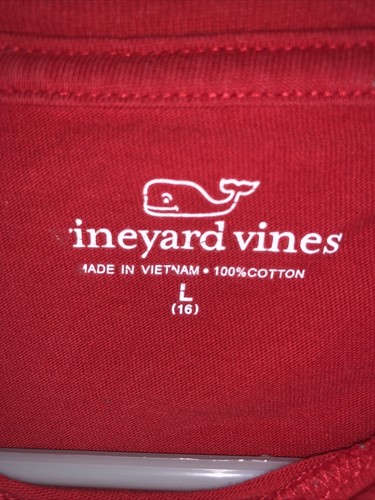 Vineyard Vines Merry Christmas Whale Santa Hat Red Pocket T-shirt XL 16 NO DATE - Picture 4 of 4