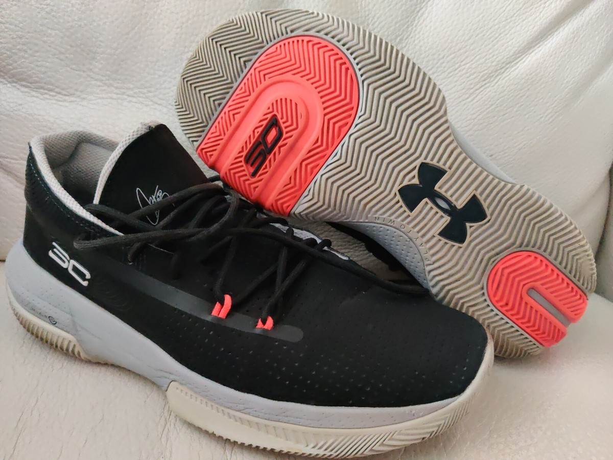 HOT Stephen Curry Sc 3zero Iii Under Armour SC 3ZERO III
