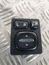 Toyota Auris Wing Mirror Control Switch 183639 2011 Auris 1.8 vvti Hybrid