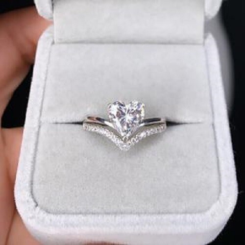 2.20Ct White Heart Cut CZ V shape Engagement Ring Solid 925 Sterling Silver - Bild 4 von 8