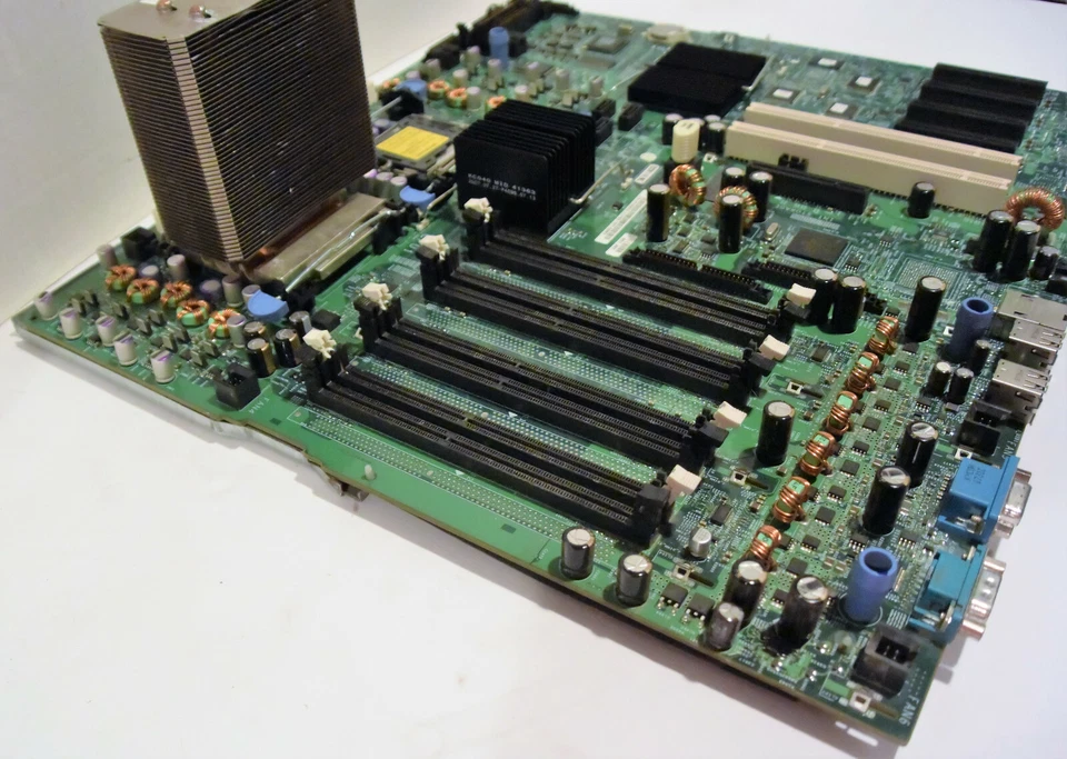 Dell 0TW855 Motherboard Poweredge 1900 System Board - Image 2 of 4