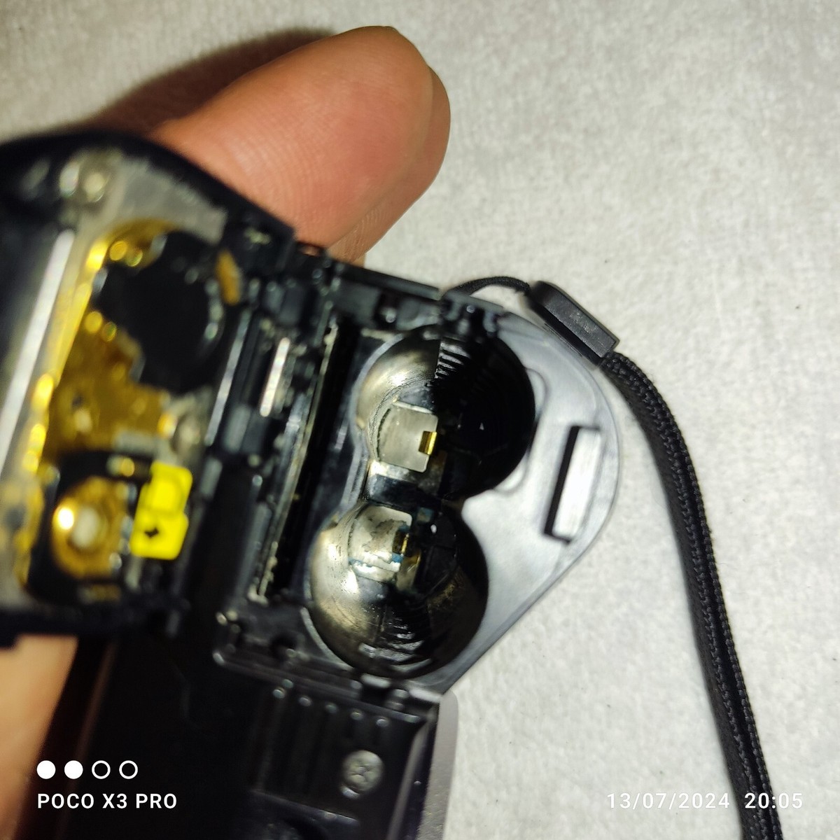 Nikon COOLPIX P60 8.1MP Digital Camera 2.5