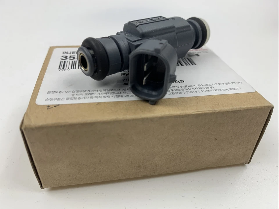 Genuine Engine Fuel Injectors Genesis Coupe 2.0LT 2010-2011-2012 NEW OEM Hyundai - Image 2 of 2