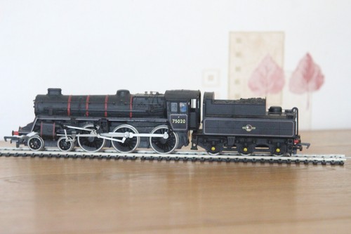 Bachmann 31-118 Standard Class 4MT 75028 BR Lined Black Late Crest VGC | Condition: Used