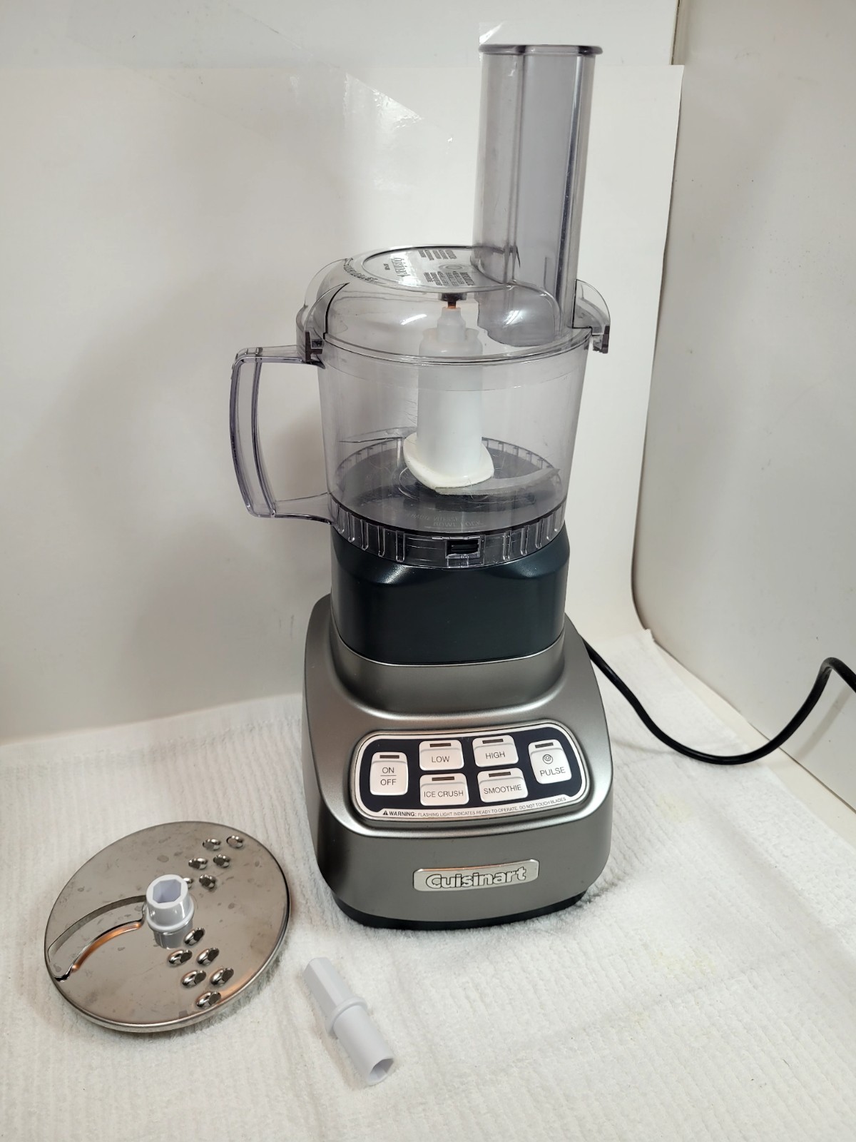 🍉 Cuisinart BFP-650 1 HP Blender/Food Processor Works