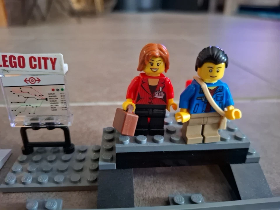 LEGO RC Trains : Circuit rail du Set 60051 - Immagine 3 di 4