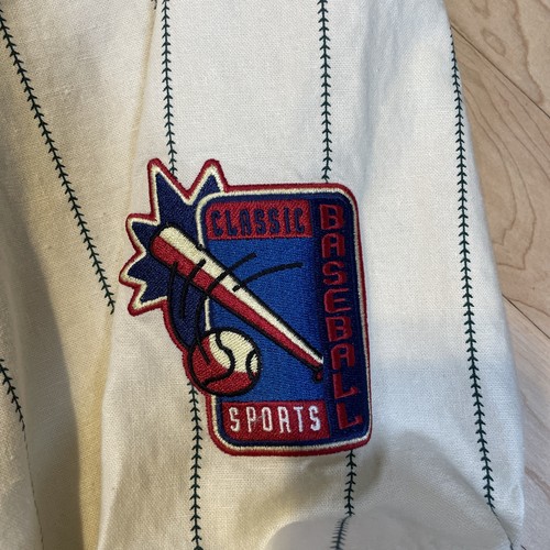 Vintage Winnie The Pooh Jacket Medium Adult Bee Stompers 66's Baseball - Picture 6 of 10