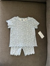 Floral Baby girl T-shirt And Shorts Set 18 months NWT