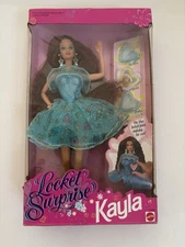 1993 LOCKET SURPRISE KAYLA Barbie DOLL w 3 HEART Shape PODS NEW