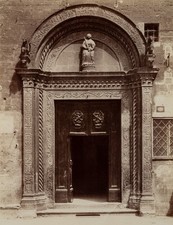 FRATELLI ALINARI (XIX secolo), Portale Palazzo del Popolo, Perugia, 1880 circa, Albumina