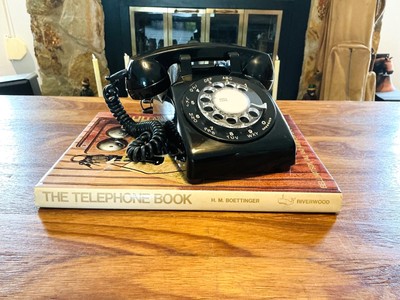 Vintage Stromberg Carlson WORKS Rotary Dial Phone, Classic Black Desk Telephone