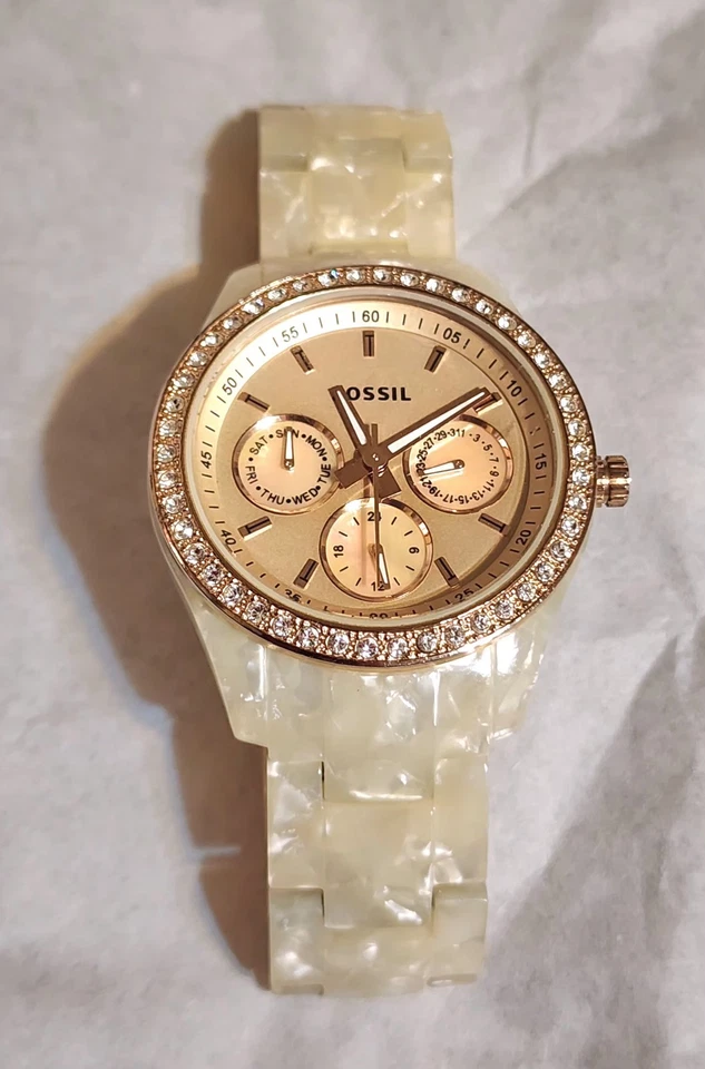 Fossil Stella White Pearlized Resin Ladies Watch Bling Gold Tone - Image 4 of 4