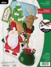 Bucilla Felt Applique 18" 9.1 x 12.2 x 1.52 inches, Gnome's Snowy Surprise