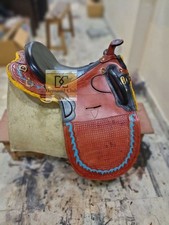 Selle en cuir de stock avec ensemble d'attaches adaptée aux chevaux de...