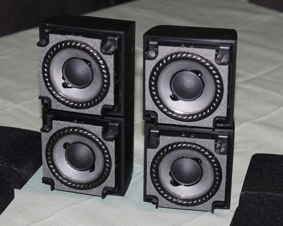 Bose Cube Speakers for Acoustimass, and Lifestyle SET OF 2 Perfect