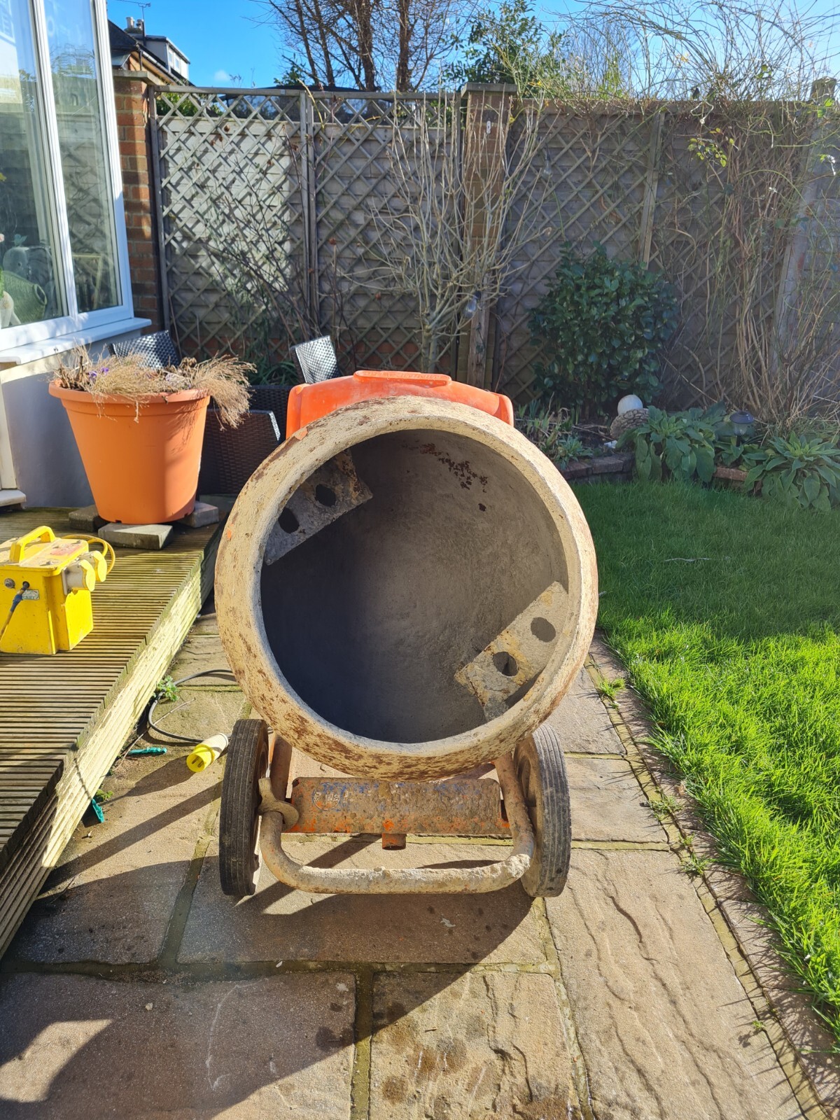 belle 150 cement mixer 110v With Stand. Incudes 110v Box and lead eBay