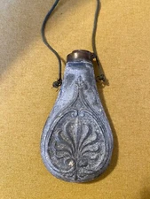 Antique Gunpowder Flask Muzzleloader Gray Zink Metal Floral Shell Design Vtg