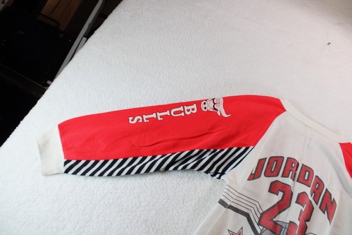 Vintage Bulls Jordan 23 Officially Licensed Youth Sweatshirt Chest 18" Length 18 - Picture 6 of 7