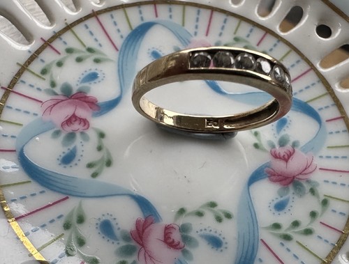 Vintage 9ct Gold Ring CZ Cubic Zirconia Size UK M - Picture 20 of 23