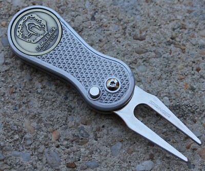 CAMELBACK GOLF CLUB SCOTTSDALE ARIZONA Logo Ball Marker Switchblade Divot Tool S