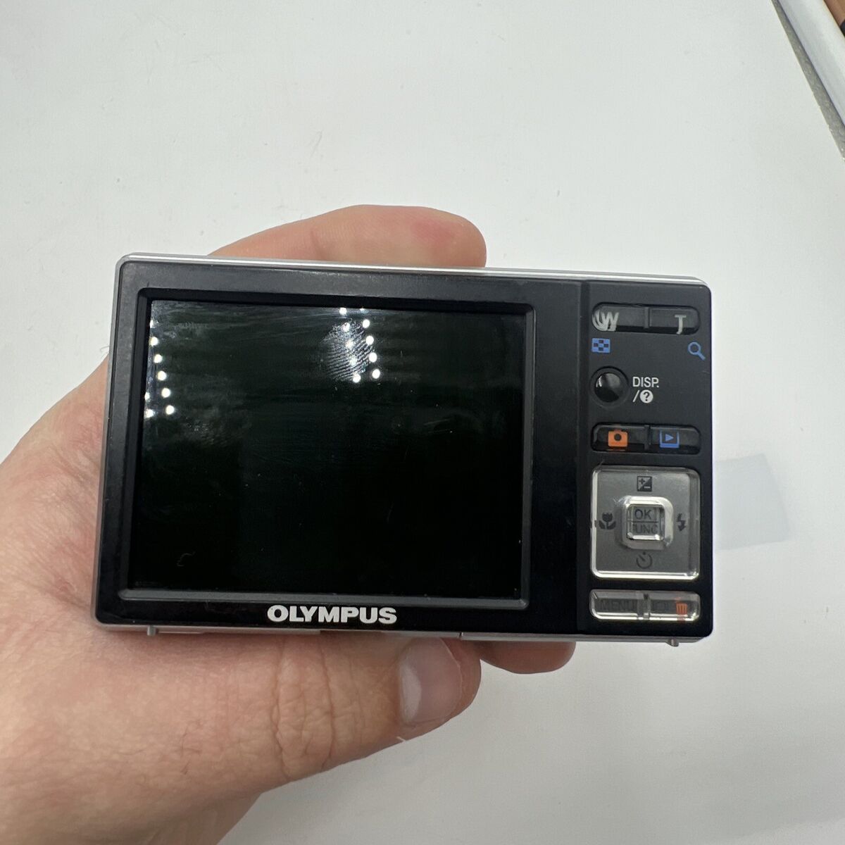 OLYMPUS FE-3000 SILVER DIGITAL CAMERA WITH 1 BATTERY OLYMPUS FE-3000 SILVER DIGITAL CAMERA WITH 1 BATTERY