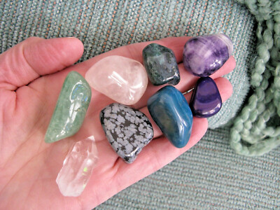 NEW NATURAL ''BALANCE  EMOTIONS, POSITIVE ENERGY'' CRYSTAL HEALING STONE SET OF 8